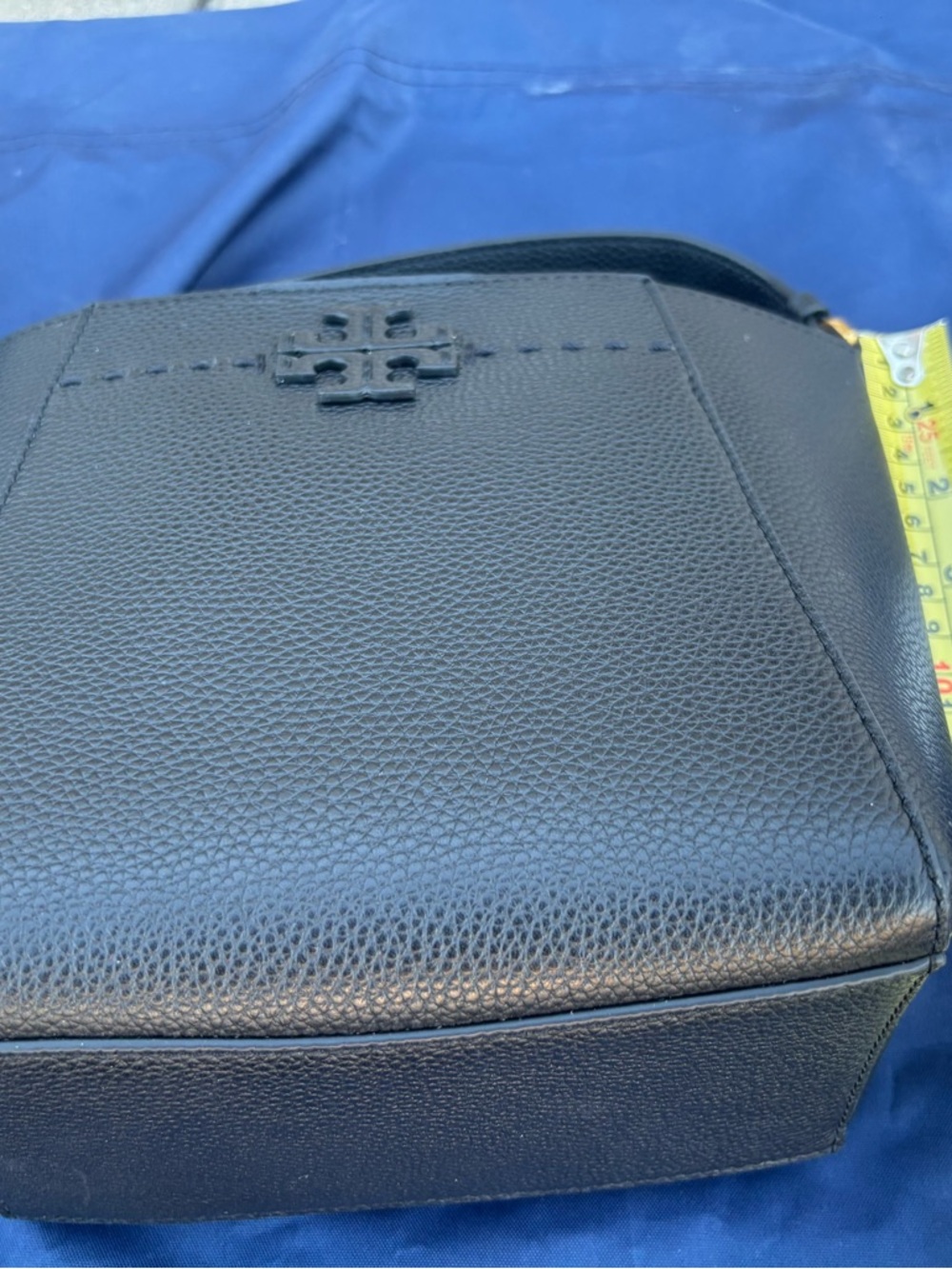 NWT Tory Burch McGraw Black Pebbled Leather Small Bucket Bag #74956 - Picture 7 of 13